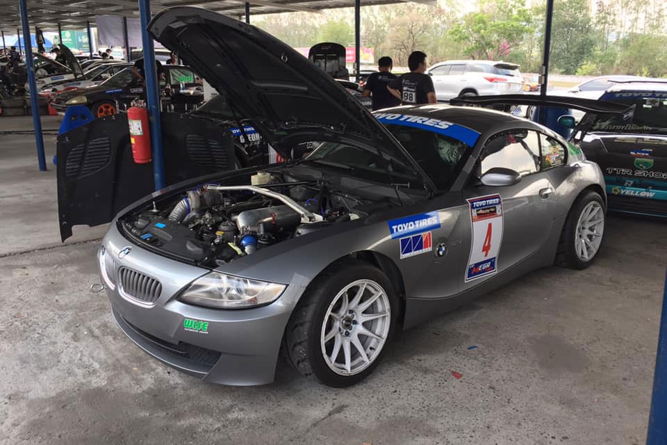 BMW Z4 ทำเป็นรถแข่งทางเรียบ